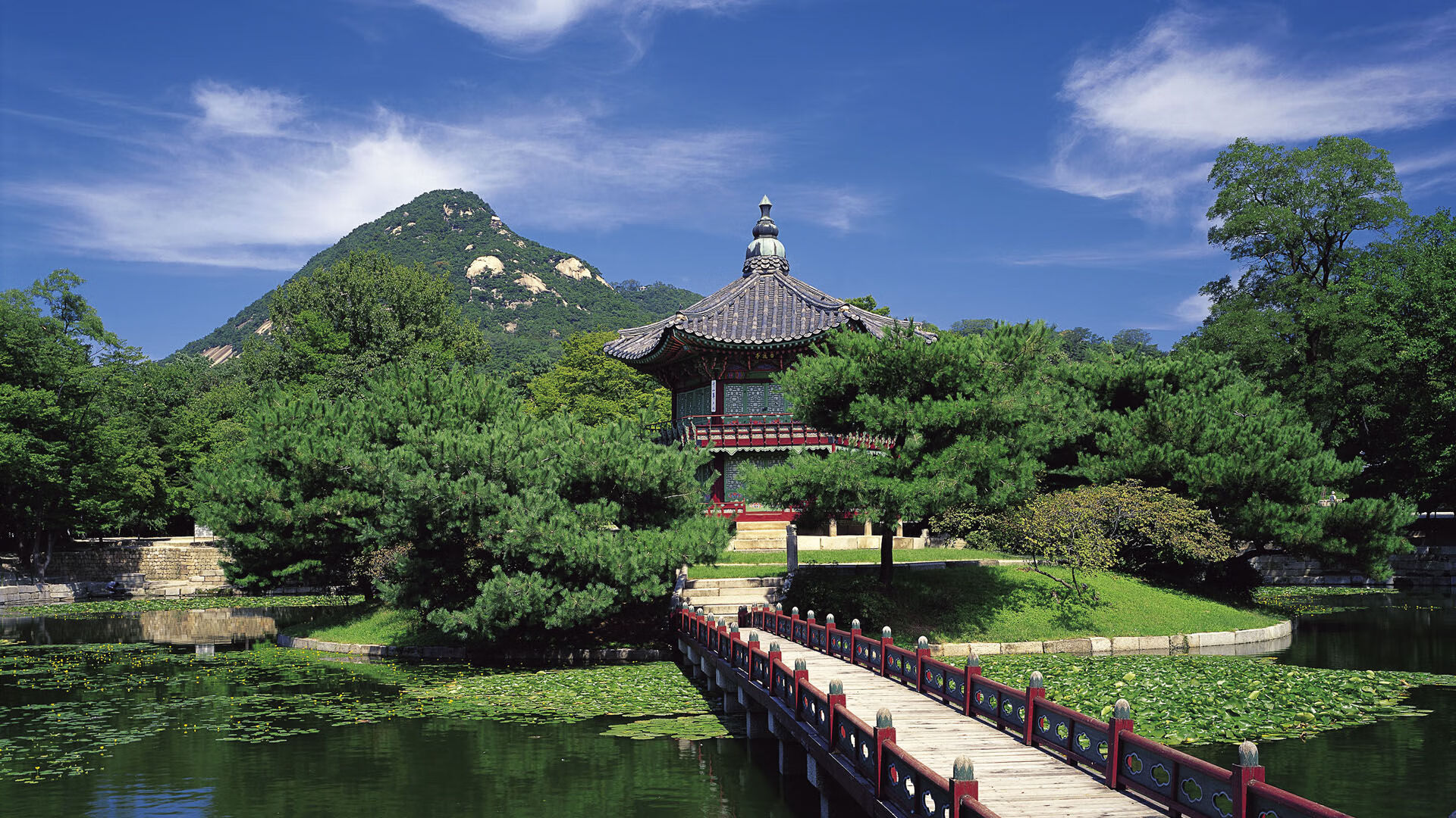 爱游戏app下载-传奇阵容：历史最佳十人阵容和赛场表现，当年传奇最厉害的人