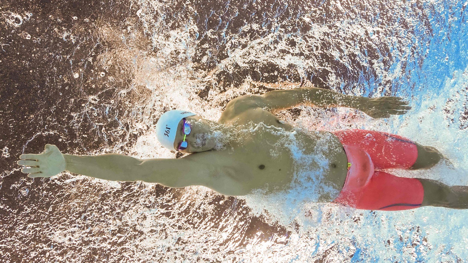 Kalulu个人乌龙加深尤文悲剧色彩