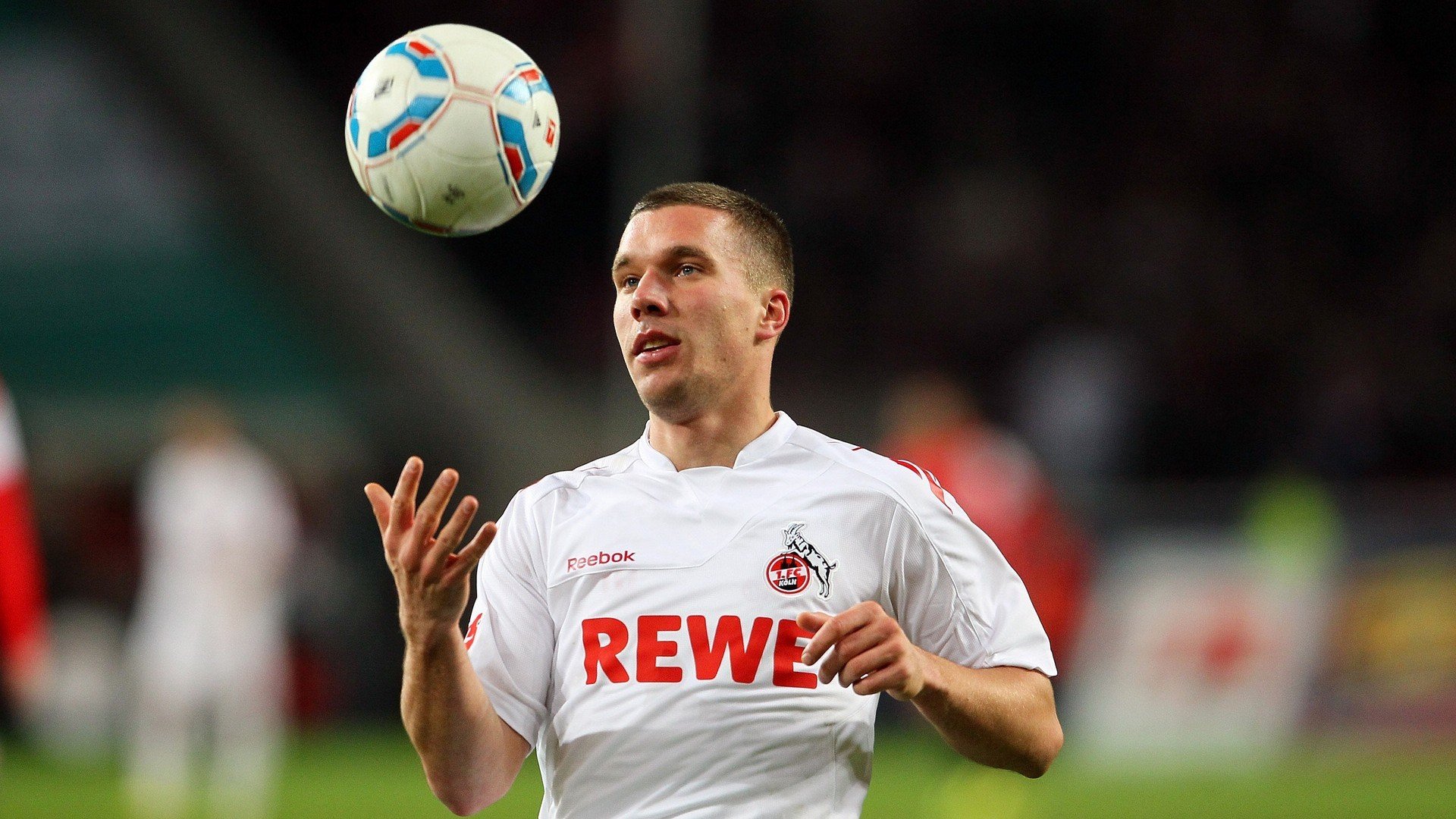 拜仁人盯人+区域混合防守成功遏制博卡进攻，拜仁 humanrace